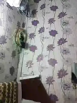 SweetLeila40 online show from January 18, 2025, 9:45 pm