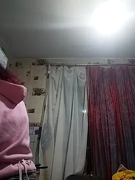 SweetLeila40 online show from May 1, 2026, 6:56 pm