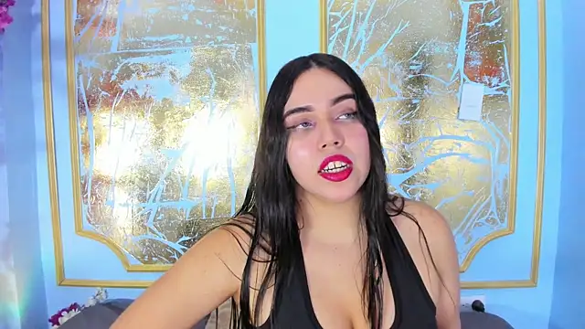 melaniecooperr online show from January 19, 2026, 3:32 am