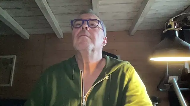 Snapshot of lelohop chatting on February 9, 2026, 7:34 am lelohop online show from February 9, 2026, 7:34 am