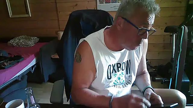 lelohop online show from July 28, 2026, 11:28 am