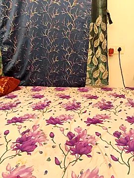 yhona darling online show from December 5, 2025, 11:52 am