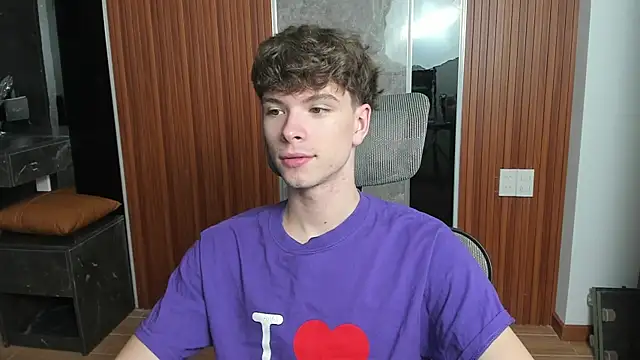 calvin love you online show from April 8, 2026, 5:13 pm