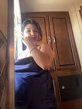 bellababbiii online show from February 28, 2025, 7:14 pm