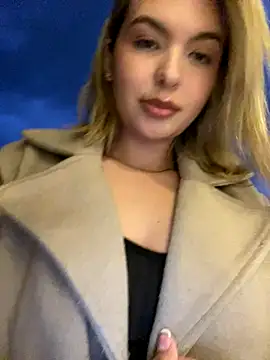 Snapshot of Odett_ chatting on October 13, 2025, 11:16 pm Odett online show from October 13, 2025, 11:16 pm