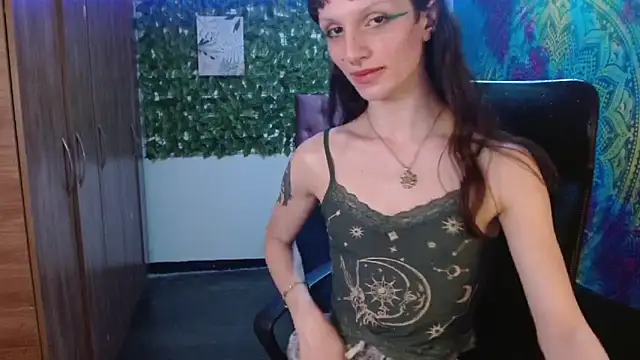 Snapshot of BurningVenus12 chatting on February 12, 2026, 12:27 am BurningVenus12 online show from February 12, 2026, 12:27 am