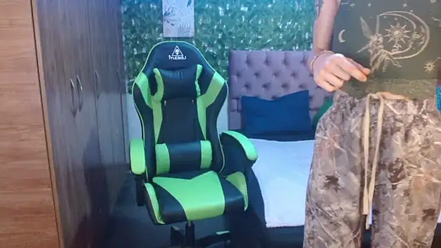 Snapshot of BurningVenus12 chatting on March 14, 2026, 3:56 am BurningVenus12 online show from March 14, 2026, 3:56 am