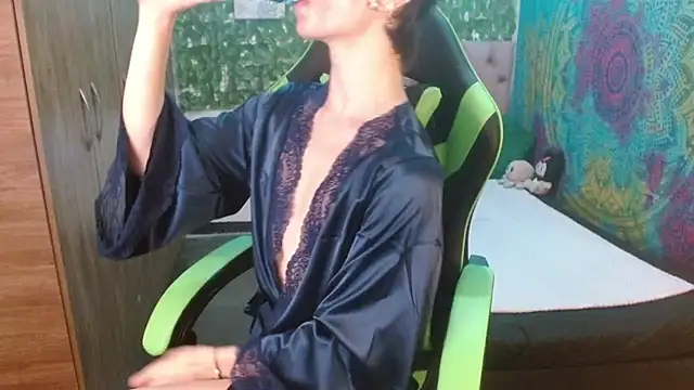 Snapshot of BurningVenus12 chatting on March 17, 2026, 9:34 am BurningVenus12 online show from March 17, 2026, 9:34 am