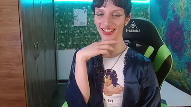 Snapshot of BurningVenus12 chatting on March 18, 2026, 10:51 am BurningVenus12 online show from March 18, 2026, 10:51 am