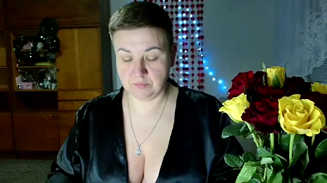 Snapshot of Annet1912 chatting on February 4, 2025, 6:27 pm Annet1912 online show from February 4, 2025, 6:27 pm