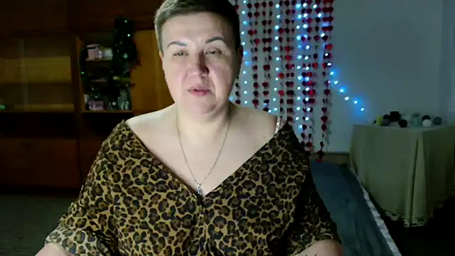 Snapshot of Annet1912 chatting on February 10, 2025, 6:13 pm Annet1912 online show from February 10, 2025, 6:13 pm