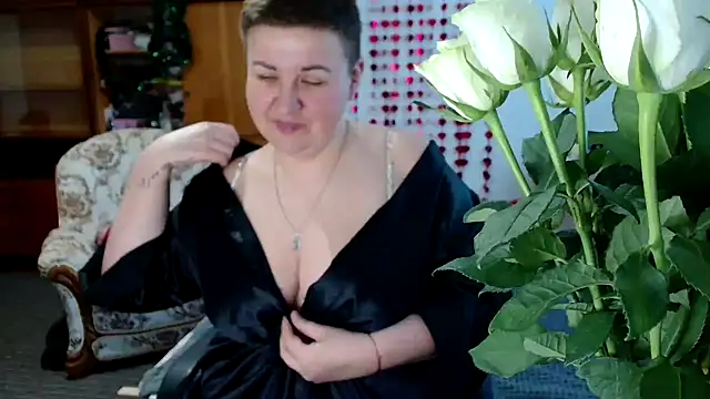 Snapshot of Annet1912 chatting on February 13, 2025, 1:59 pm Annet1912 online show from February 13, 2025, 1:59 pm