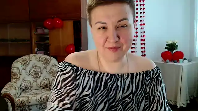 Snapshot of Annet1912 chatting on February 14, 2025, 9:45 am Annet1912 online show from February 14, 2025, 9:45 am