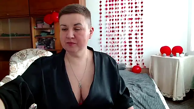 Snapshot of Annet1912 chatting on February 19, 2025, 1:17 pm Annet1912 online show from February 19, 2025, 1:17 pm