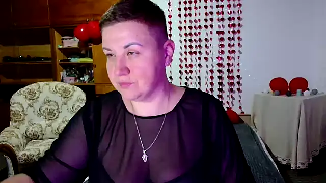 Snapshot of Annet1912 chatting on February 19, 2025, 6:21 pm Annet1912 online show from February 19, 2025, 6:21 pm