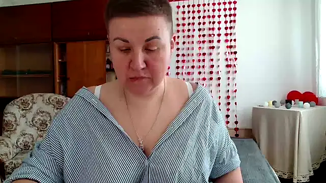 Snapshot of Annet1912 chatting on March 22, 2025, 10:49 am Annet1912 online show from March 22, 2025, 10:49 am