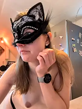 Snapshot of kleinelea123 chatting on April 7, 2026, 9:43 am kleinelea123 online show from April 7, 2026, 9:43 am