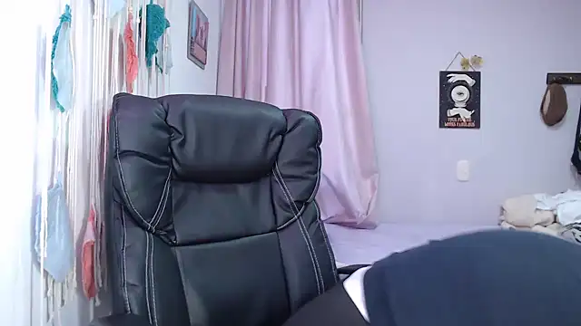 Snapshot of yulieth_anamar chatting on December 16, 2024, 10:34 pm yulieth anamar online show from December 16, 2024, 10:34 pm