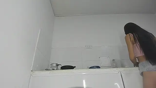 Sophie sweett19 online show from December 16, 2024, 3:40 am