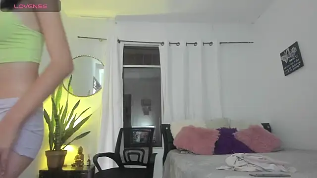 Sophie sweett19 online show from September 14, 2025, 7:13 pm