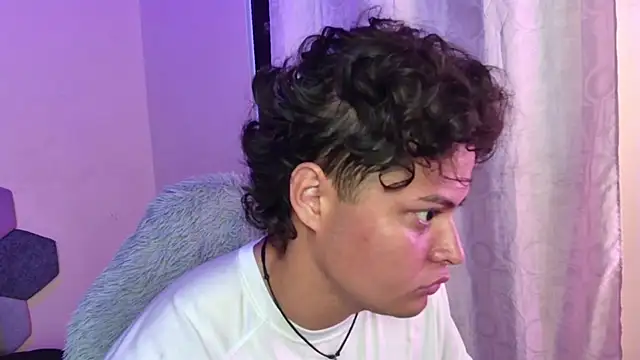 Snapshot of Horny_tgn chatting on September 29, 2025, 11:26 am Horny tgn online show from September 29, 2025, 11:26 am