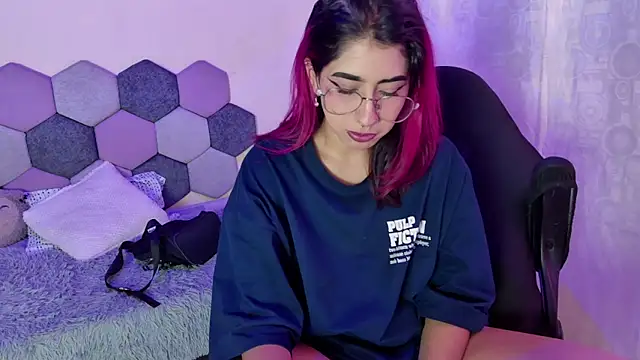 Horny tgn online show from January 8, 2026, 5:48 pm