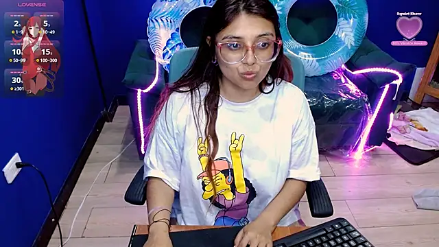 X CHERRY XX online show from March 21, 2025, 10:50 pm