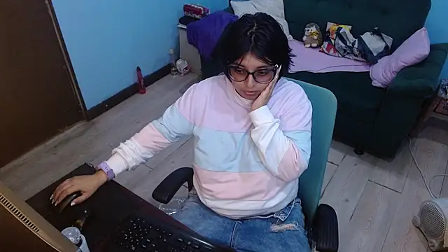 X CHERRY XX online show from July 21, 2026, 1:30 am