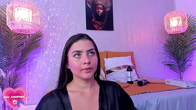 lilicooper  online show from December 20, 2024, 2:52 am