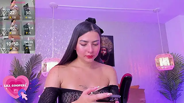 lilicooper  online show from January 11, 2025, 8:32 pm