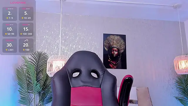 lilicooper  online show from January 31, 2025, 8:43 pm