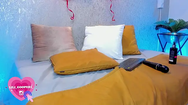 lilicooper  online show from February 16, 2025, 2:31 am
