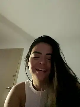 rebeccaareys online show from December 5, 2024, 10:01 pm