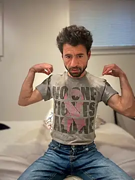 Natural sexy33 online show from March 10, 2026, 4:45 pm