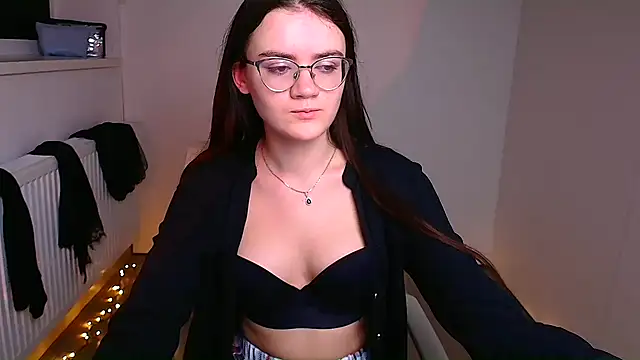 Josephine jo online show from January 31, 2025, 2:04 am