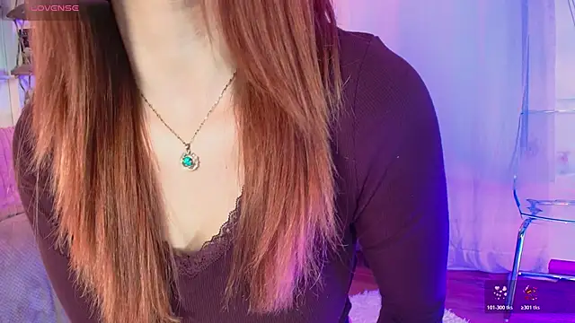Snapshot of HANNAH_LOVEE chatting on May 1, 2026, 2:27 am HANNAH LOVEE online show from May 1, 2026, 2:27 am