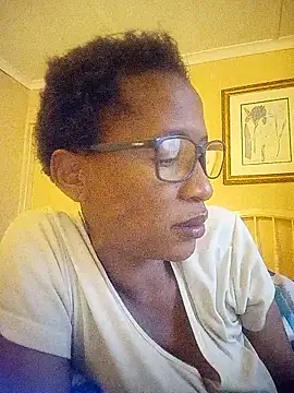 Snapshot of bustybillies chatting on March 13, 2026, 4:30 am bustybillies online show from March 13, 2026, 4:30 am