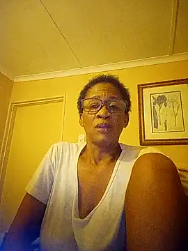 Snapshot of bustybillies chatting on March 19, 2026, 5:50 pm bustybillies online show from March 19, 2026, 5:50 pm