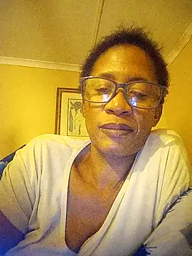 Snapshot of bustybillies chatting on March 24, 2026, 6:35 pm bustybillies online show from March 24, 2026, 6:35 pm