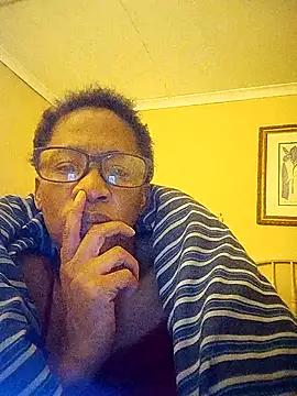 bustybillies online show from April 30, 2026, 8:57 pm
