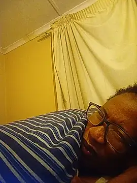 bustybillies online show from June 12, 2026, 4:00 am