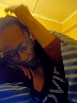 bustybillies online show from June 18, 2026, 11:42 pm