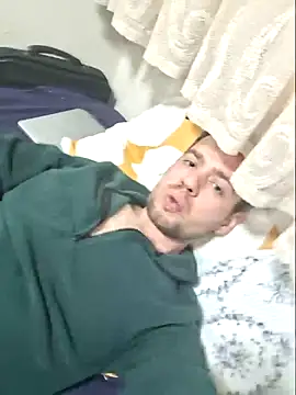 dnnzzcrynn online show from March 23, 2025, 1:42 am