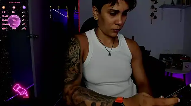ZhoeStrong online show from December 19, 2024, 12:02 am