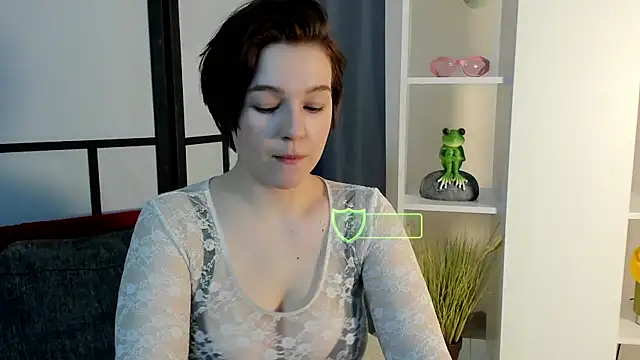 LynBrow online show from March 21, 2025, 2:18 pm