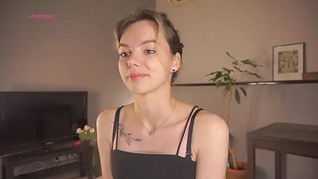 TrudyCarey online show from September 15, 2025, 2:39 pm