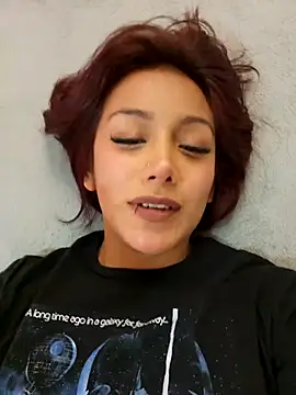 Snapshot of Lau1127 chatting on March 19, 2026, 12:03 am Lau1127 online show from March 19, 2026, 12:03 am