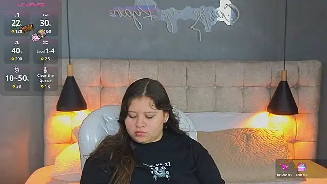 Snapshot of Laia_and_Aloby chatting on September 25, 2025, 10:24 pm Laia and Aloby online show from September 25, 2025, 10:24 pm