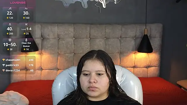 Snapshot of Laia_and_Aloby chatting on September 29, 2025, 10:14 pm Laia and Aloby online show from September 29, 2025, 10:14 pm