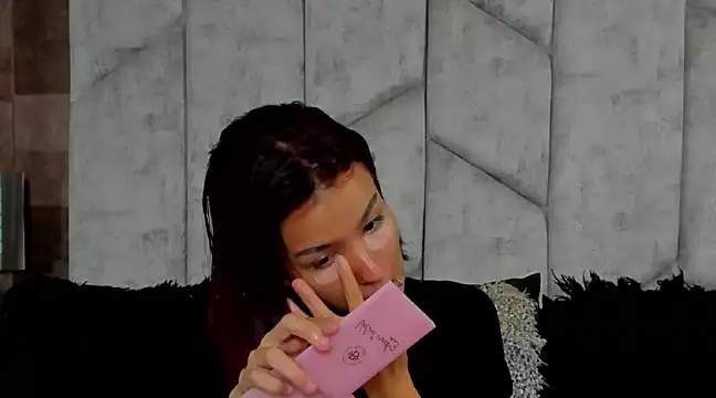MoniicaRocha  online show from February 17, 2025, 4:42 am